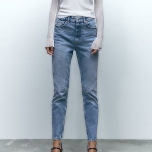 Zara TRF MOM FIT COMFORT JEANS - Size 4